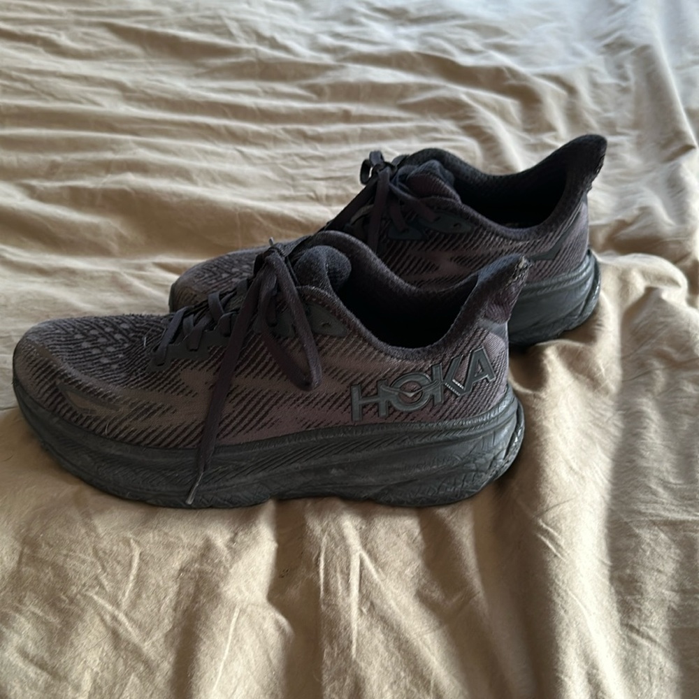Hoka Clifton 9